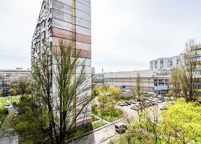 Artal Apartment On Obolonsky Avenue 16A