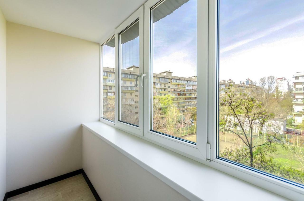 Artal On Obolonsky Avenue 16a Apartment *