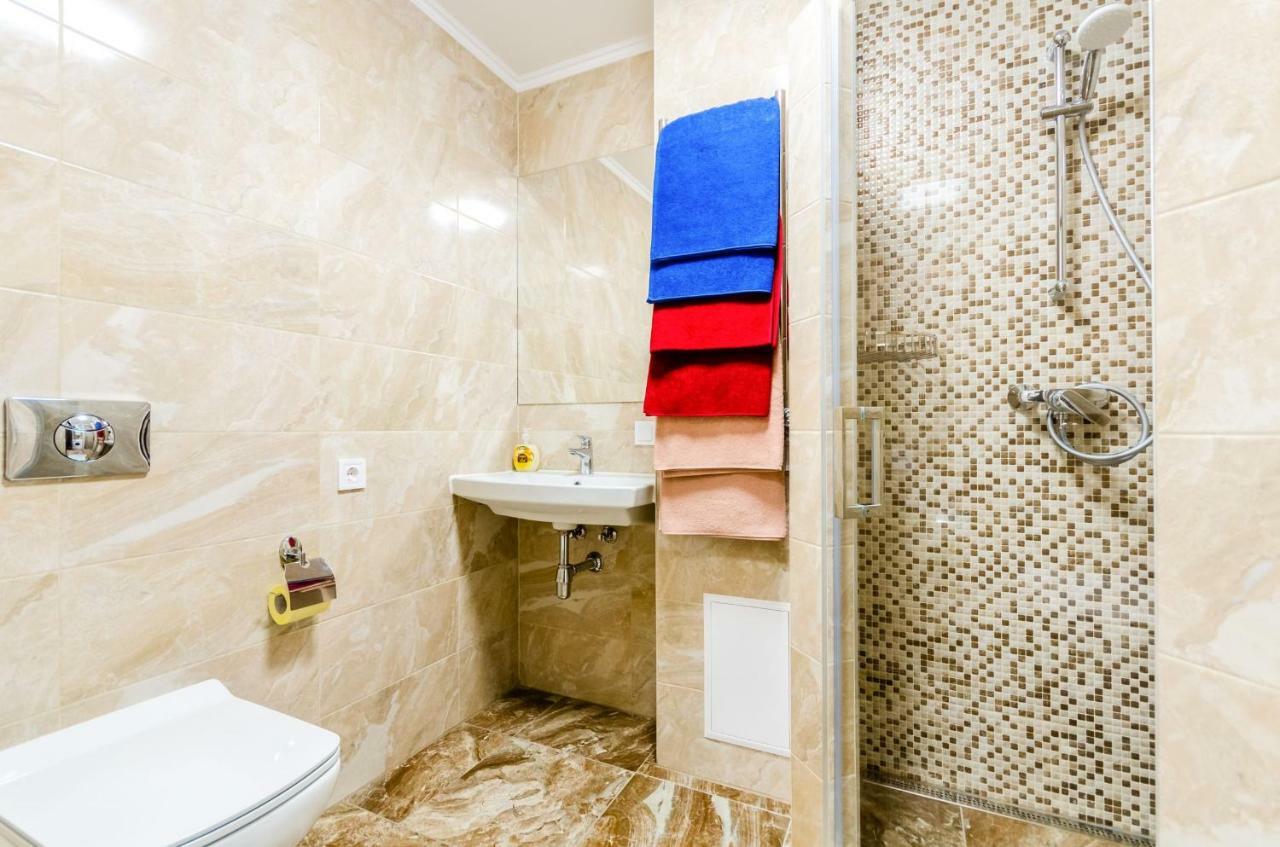 Artal On Obolonsky Avenue 16a Apartment
