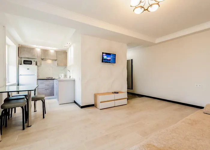 Artal Apartment On Obolonsky Avenue 16A